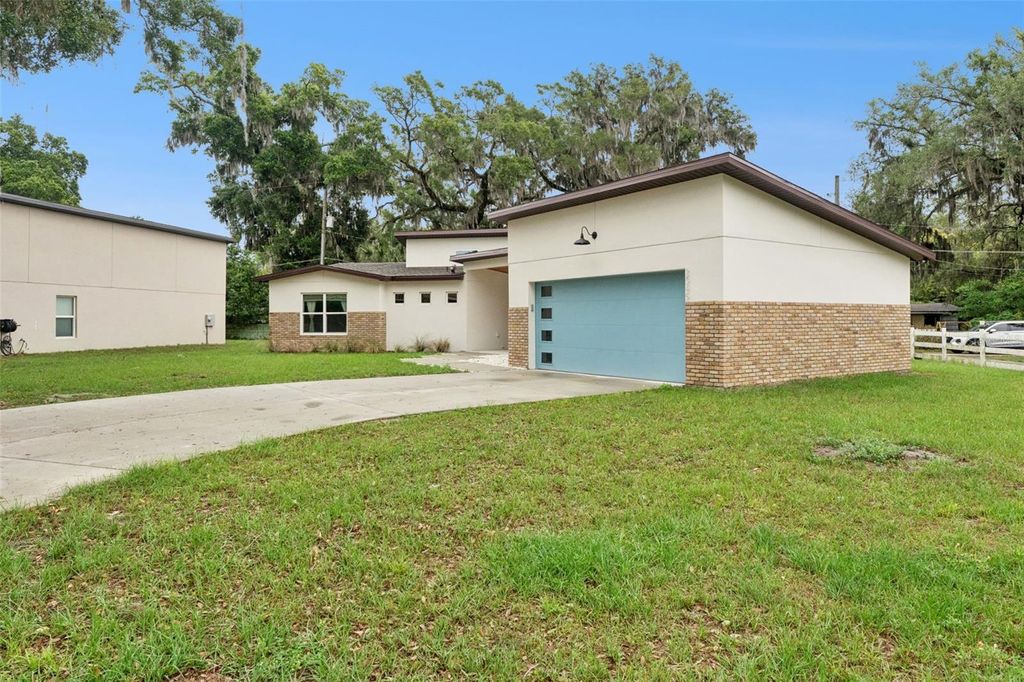 Photo of 2045 Washington Avenue, Sanford, FL 32771 (MLS # O6397446)