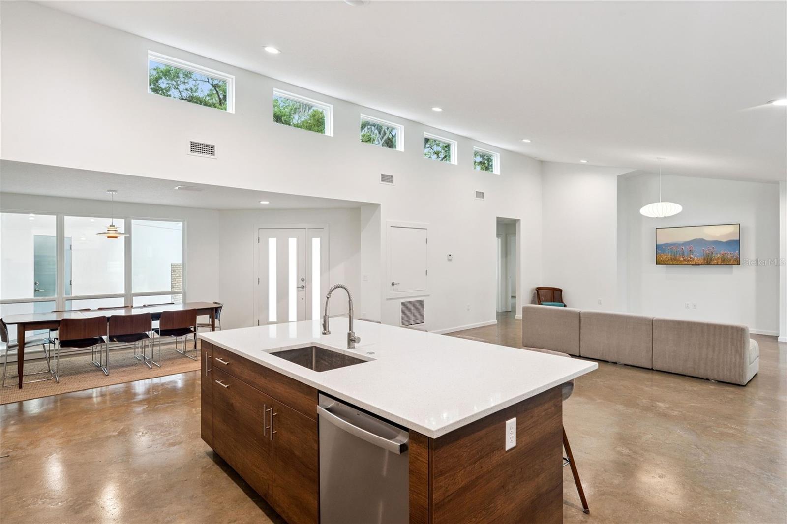 PAULUCCI OAKS LTS - Residential