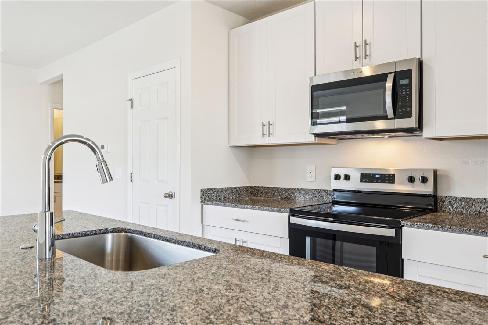 SPRINGS AT LAKE ALFRED - Residential