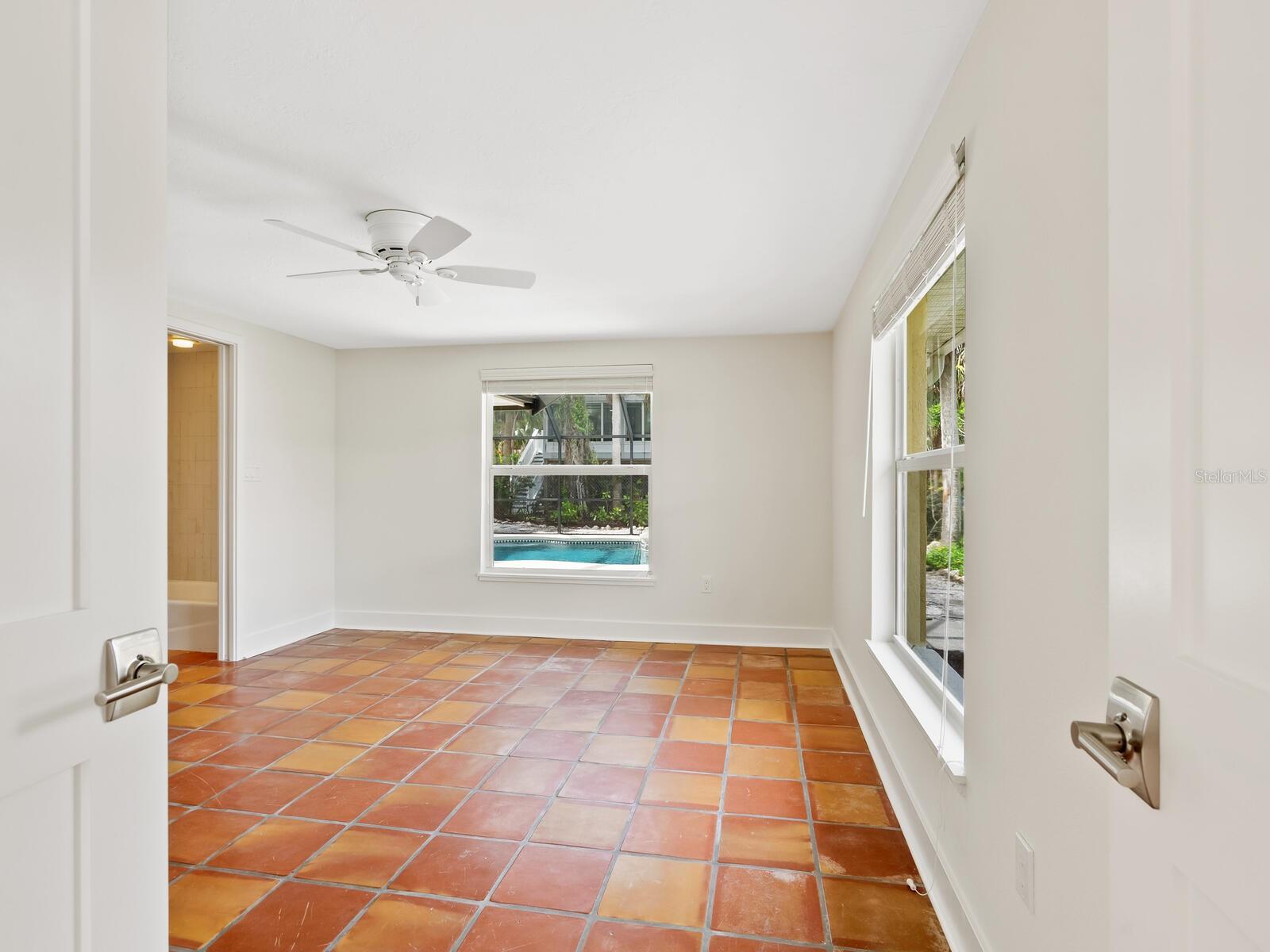 TWITCHELL RALPH S SIESTA KEY PROP - Land