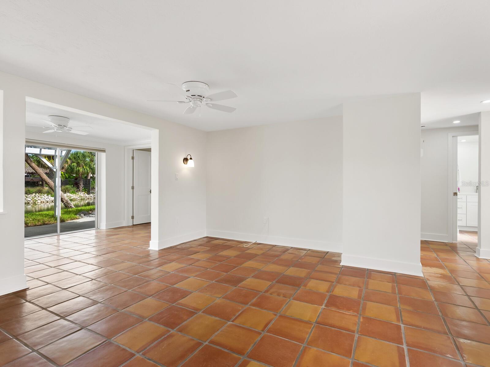 TWITCHELL RALPH S SIESTA KEY PROP - Land