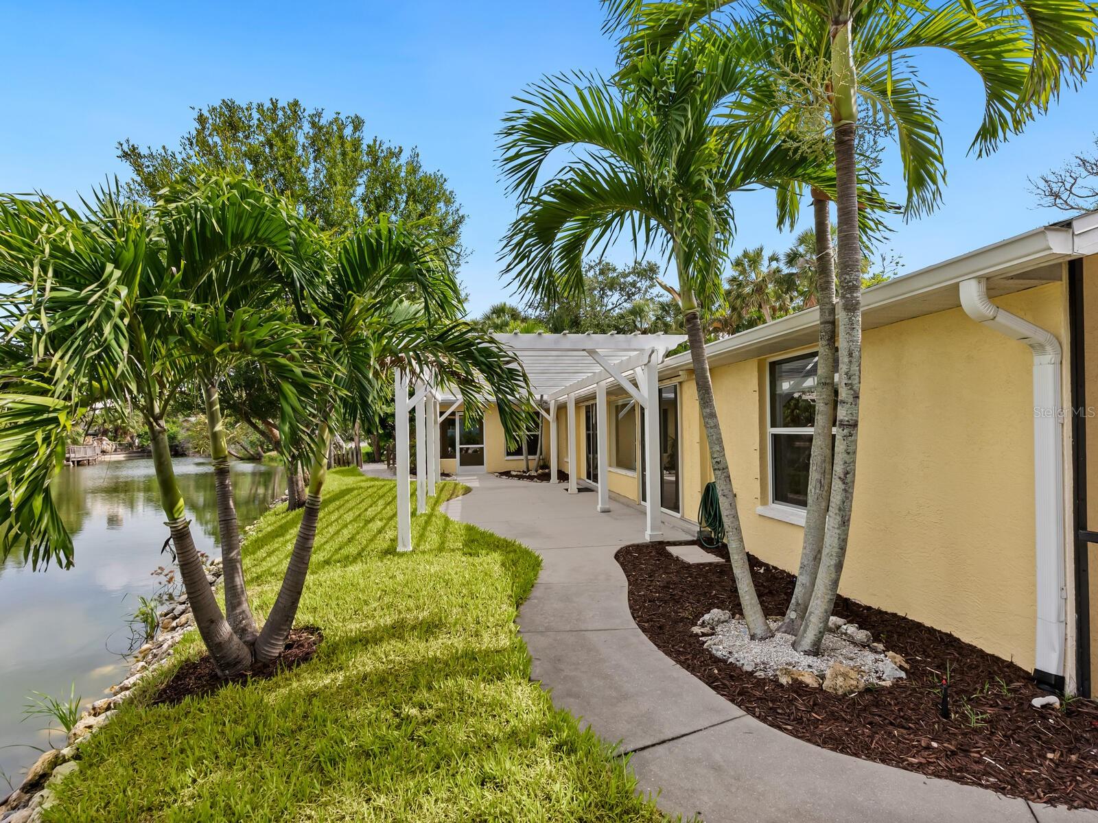 TWITCHELL RALPH S SIESTA KEY PROP - Land