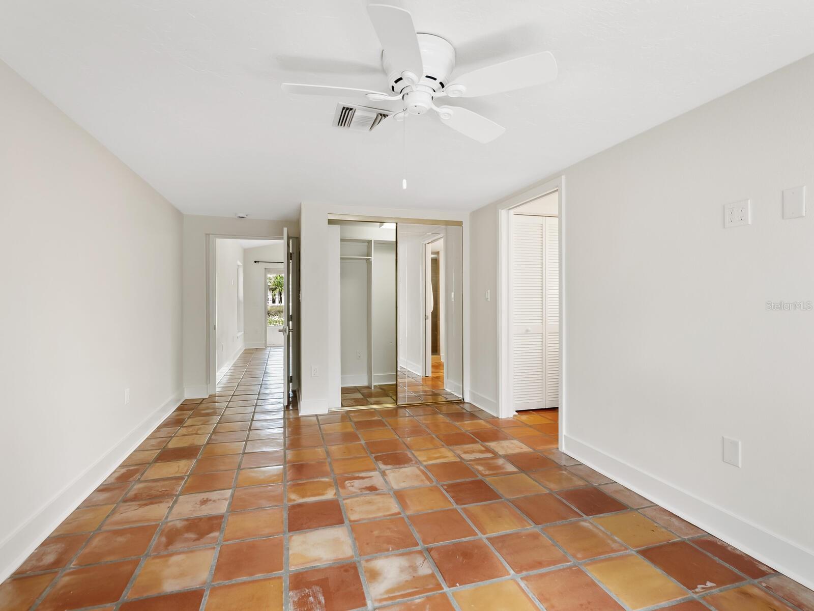 TWITCHELL RALPH S SIESTA KEY PROP - Land