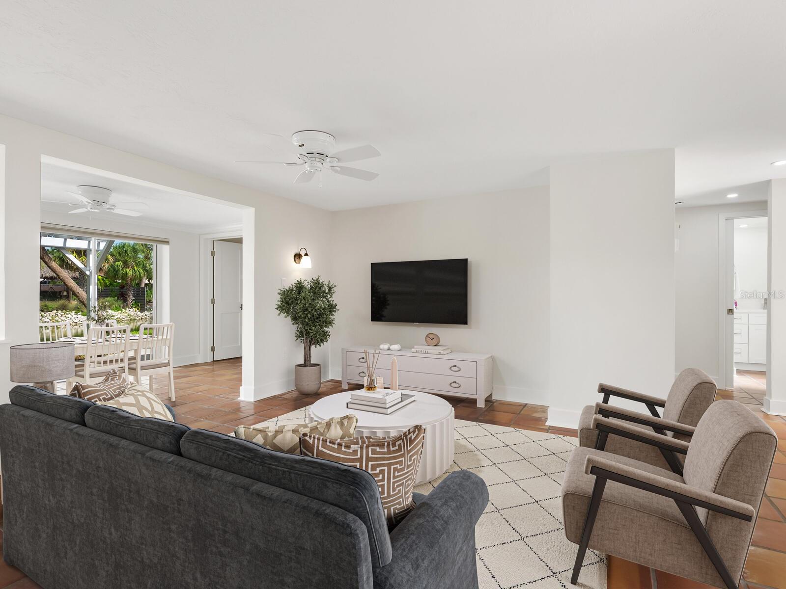 TWITCHELL RALPH S SIESTA KEY PROP - Land