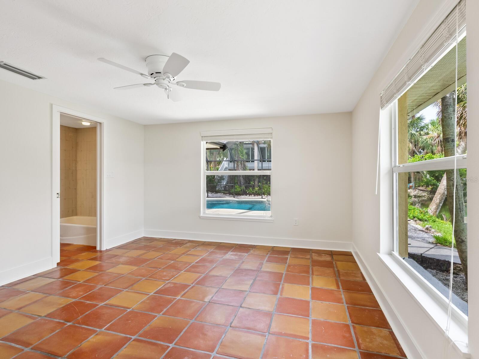 TWITCHELL RALPH S SIESTA KEY PROP - Land