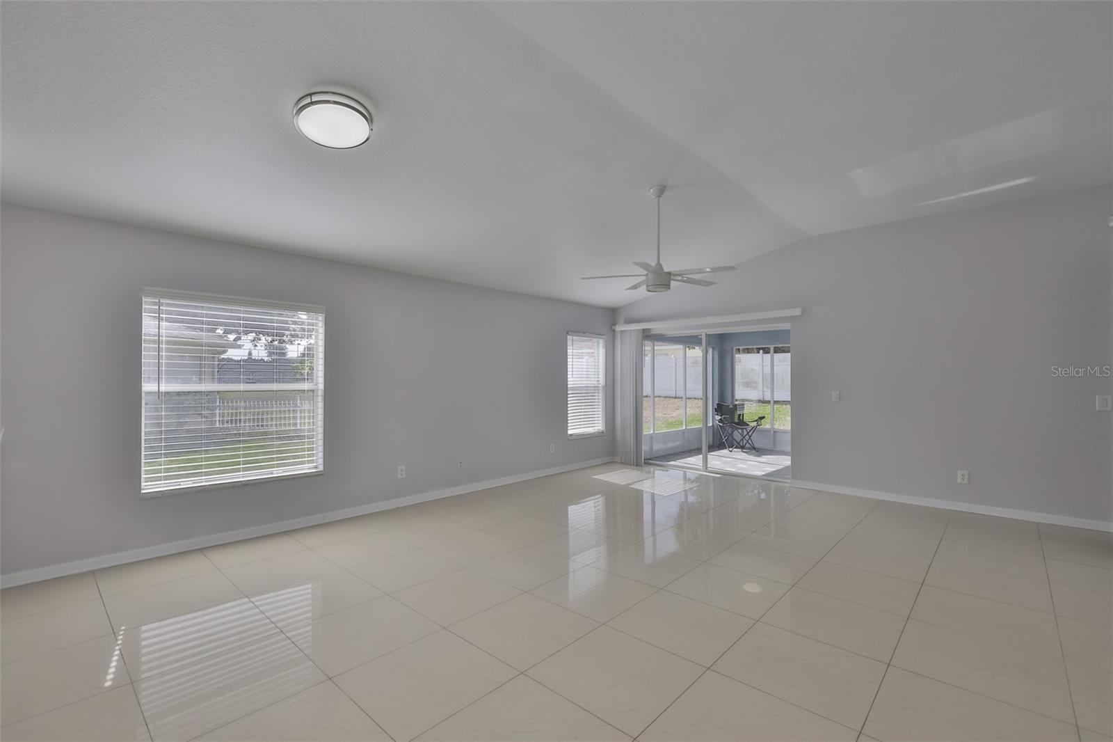 RIVERCREST PH 2 PRCL N - Residential Lease