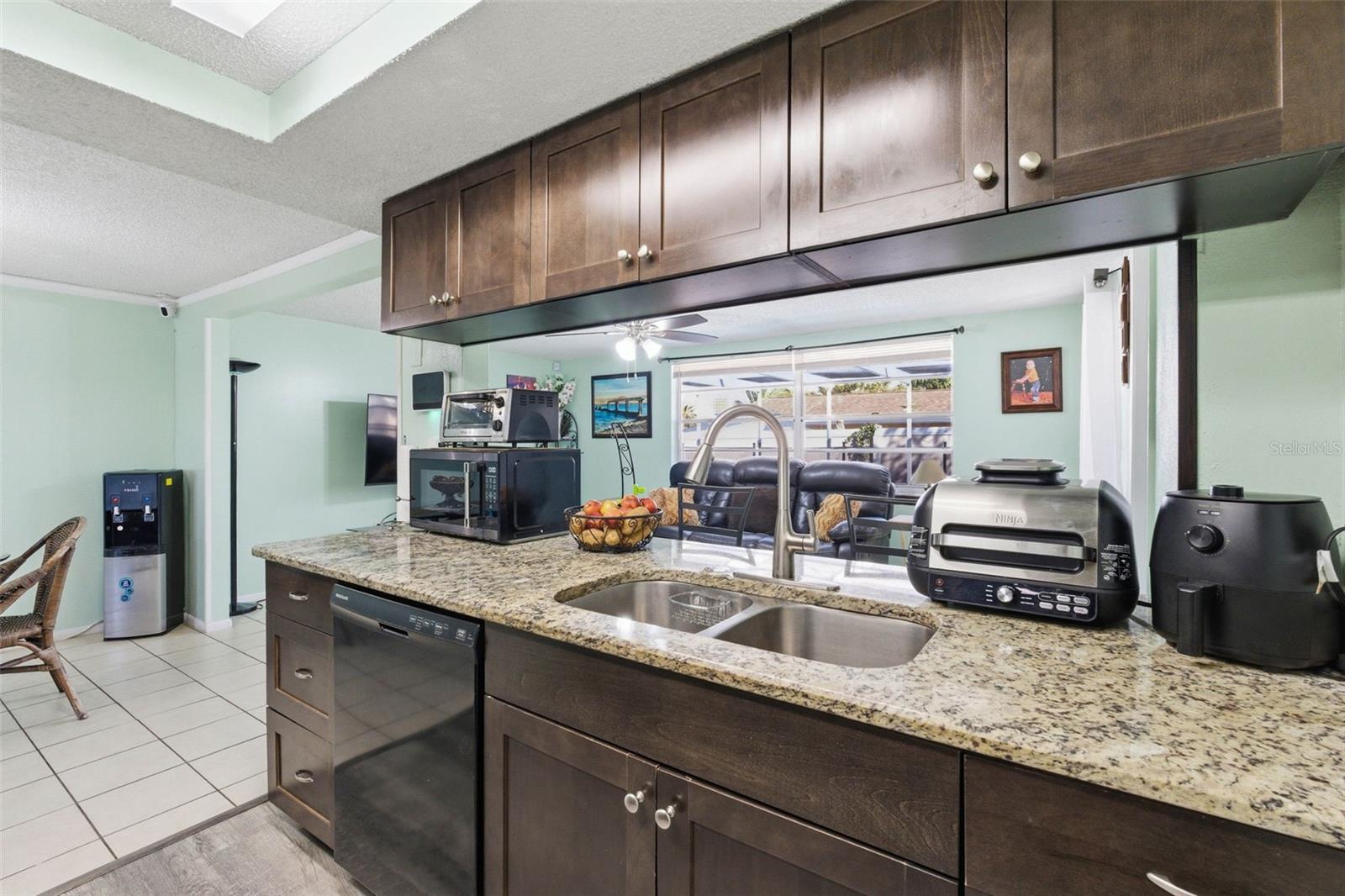 TANGLEWOOD TERRACE - Residential