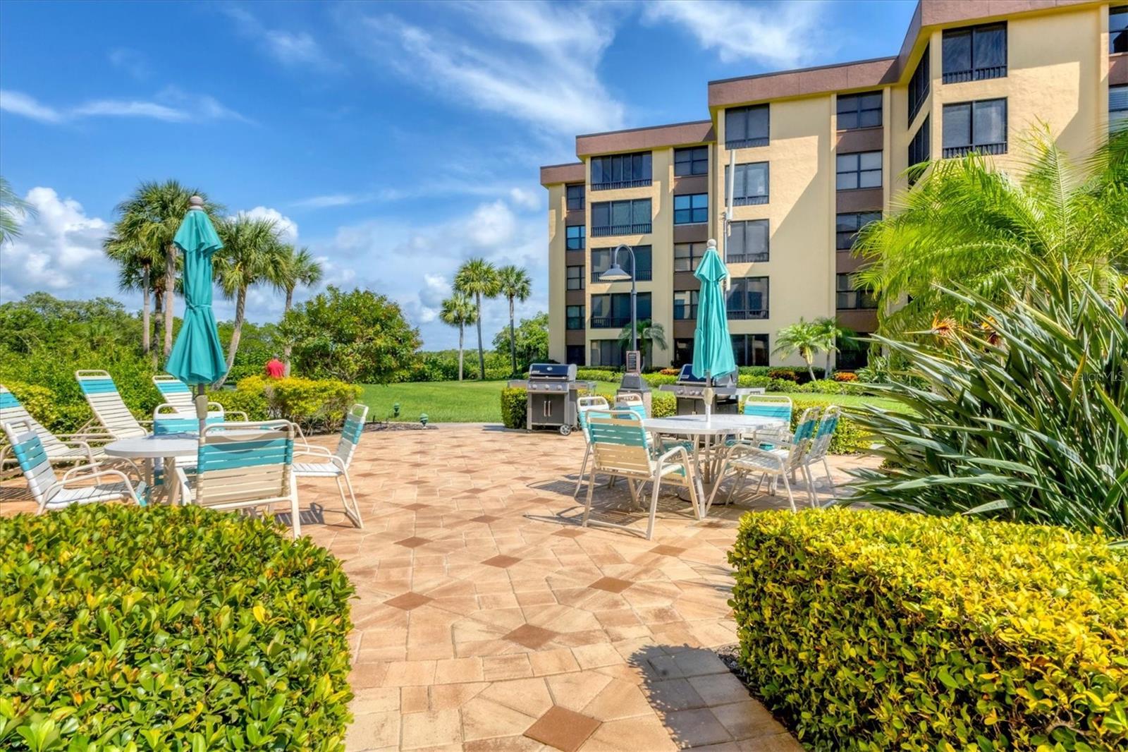 ISLAND REEF I - Residential Lease