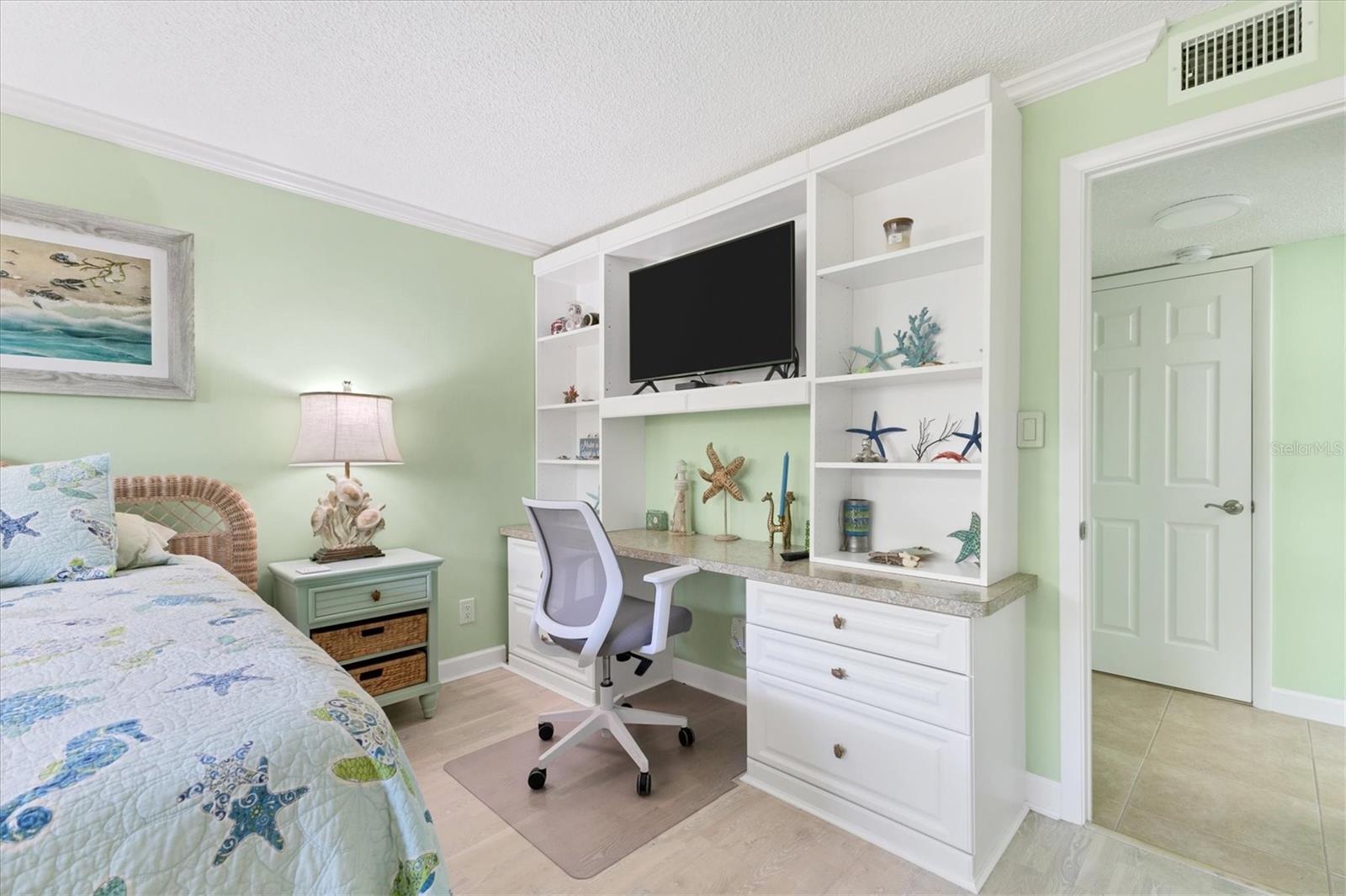 ISLAND REEF I - Residential Lease