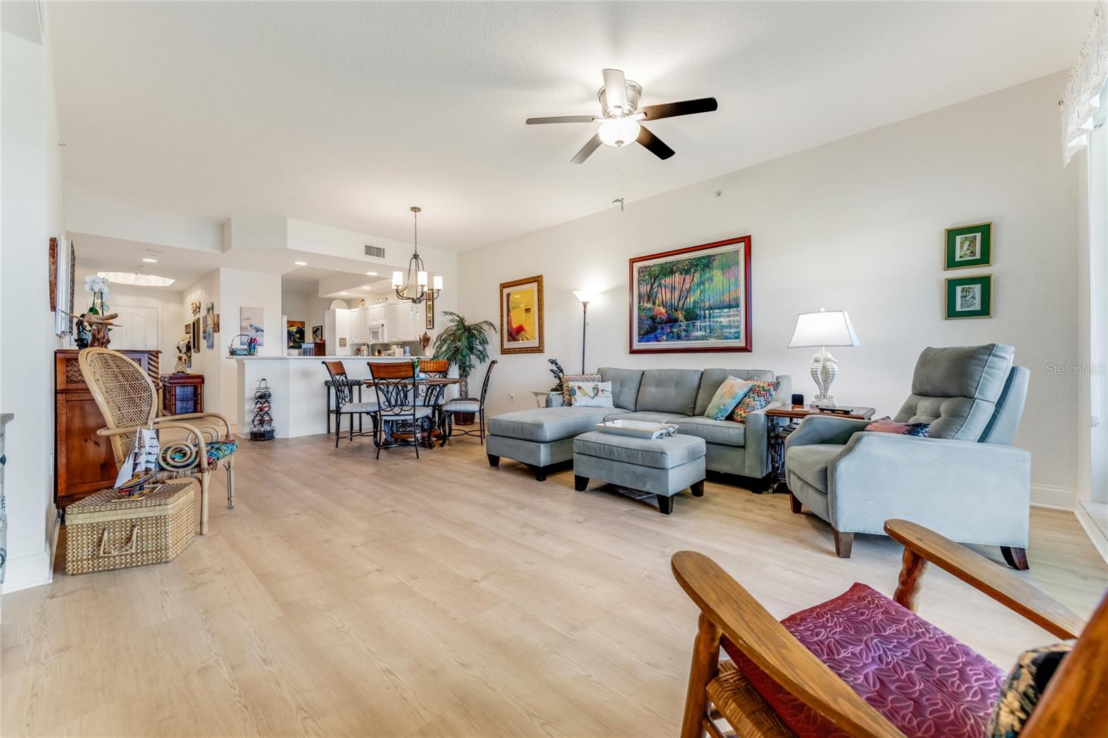 PALMS AT MINORCA PH 02 CONDO - Residential