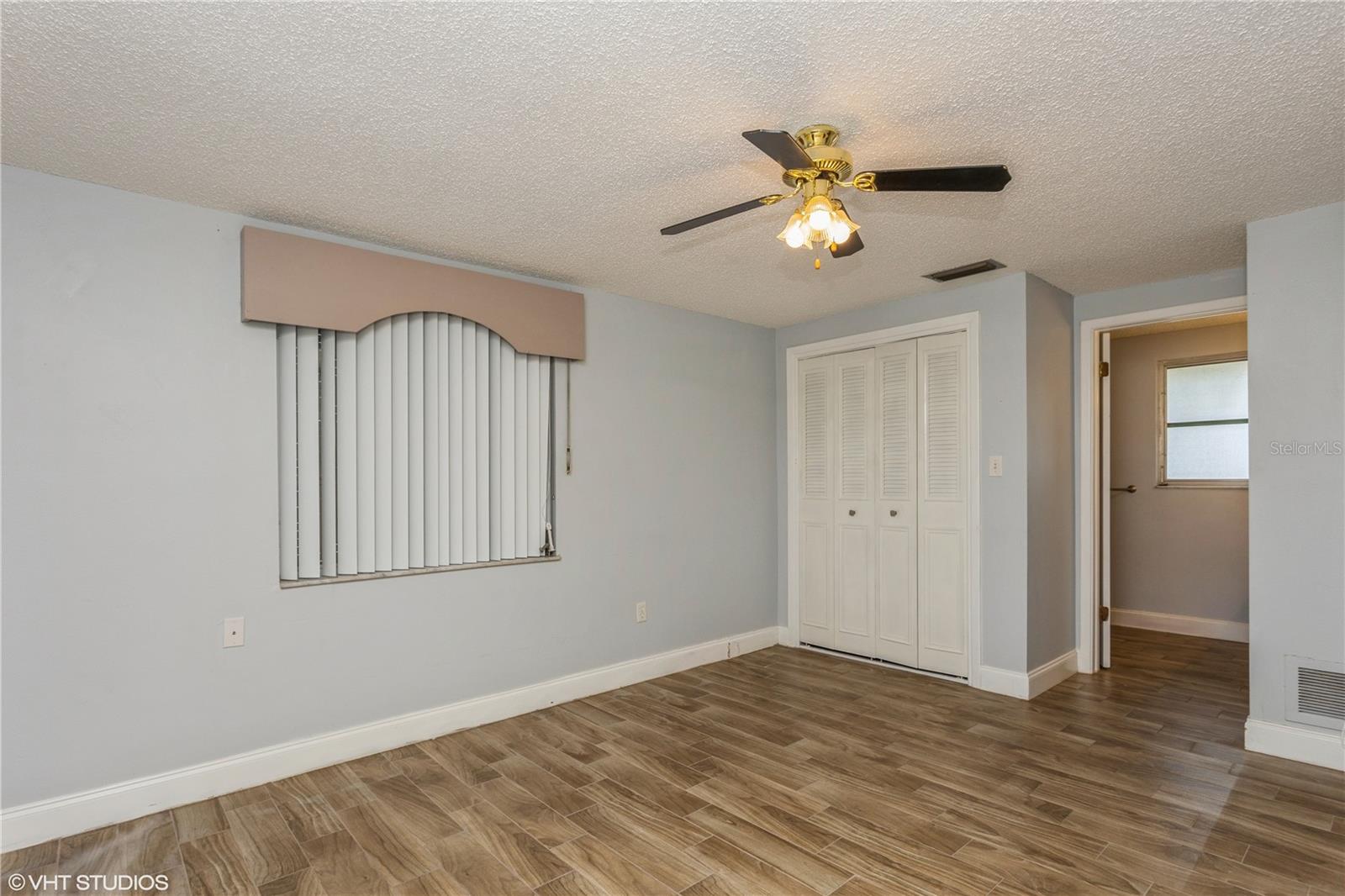 ALOHA GARDENS - Residential