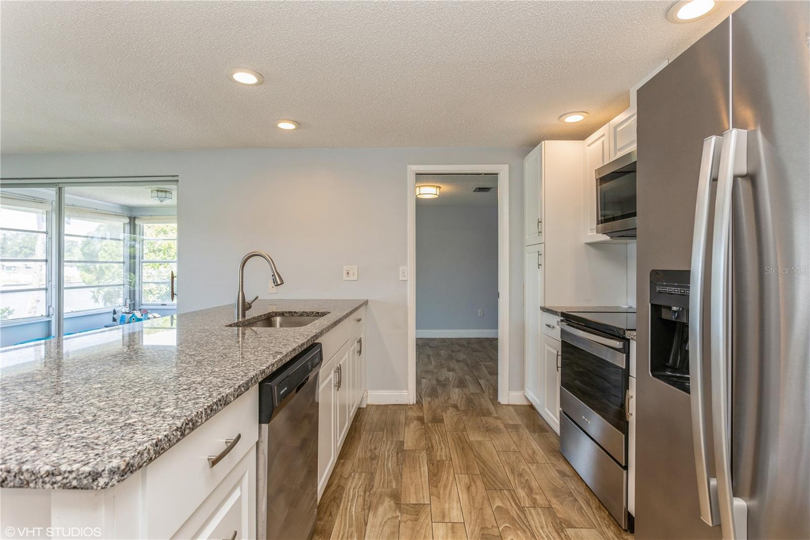 ALOHA GARDENS - Residential