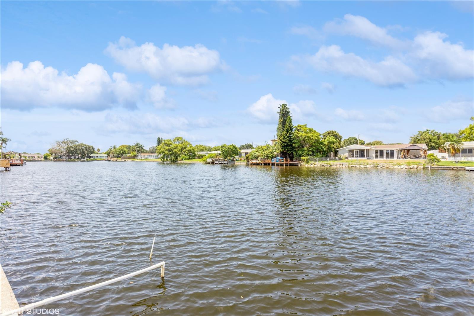 ALOHA GARDENS - Residential