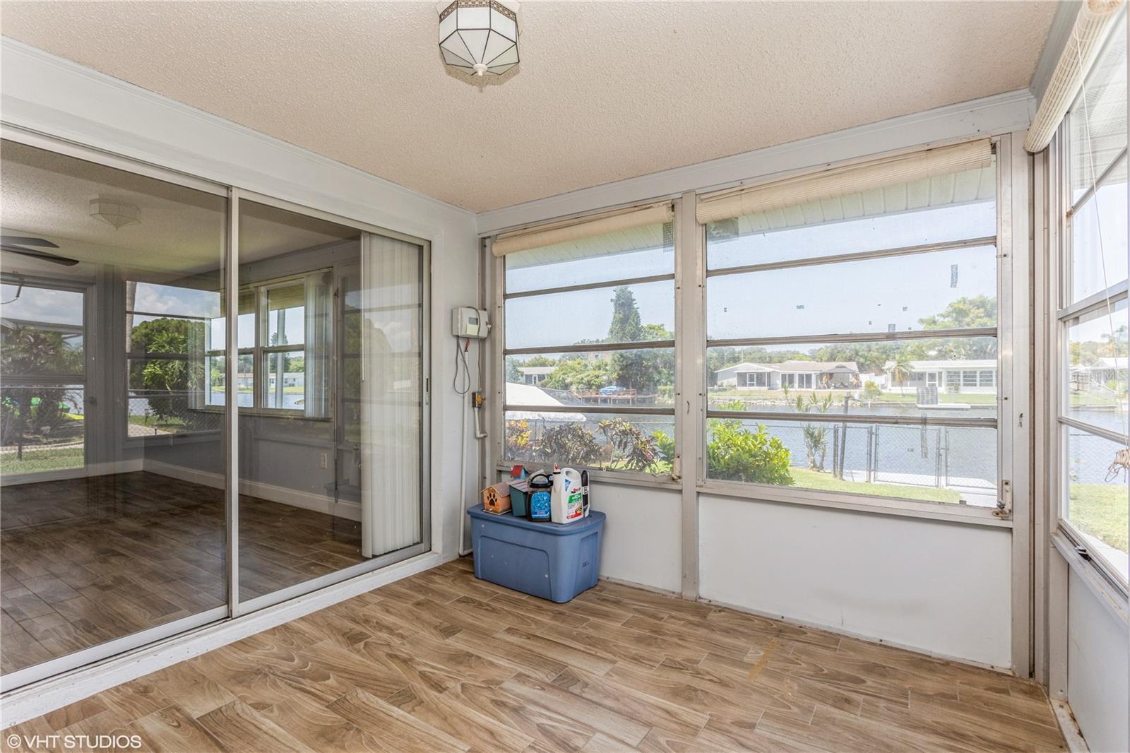 ALOHA GARDENS - Residential