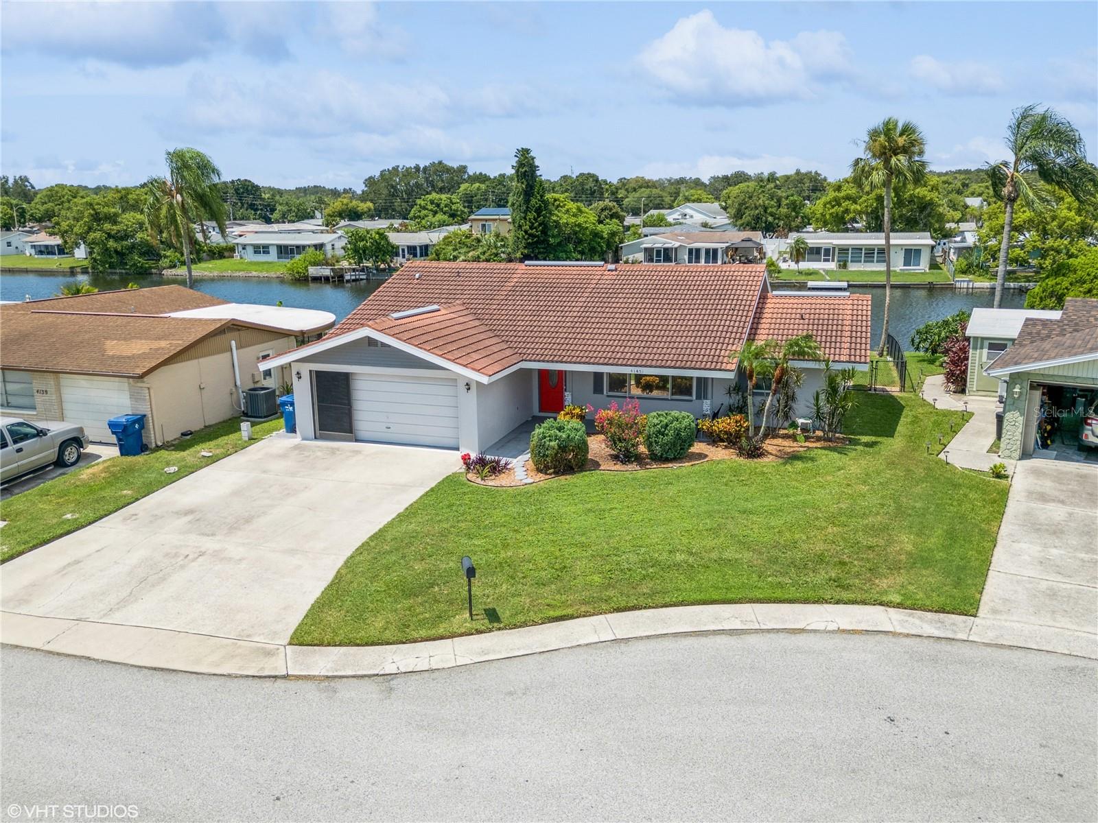 ALOHA GARDENS - Residential