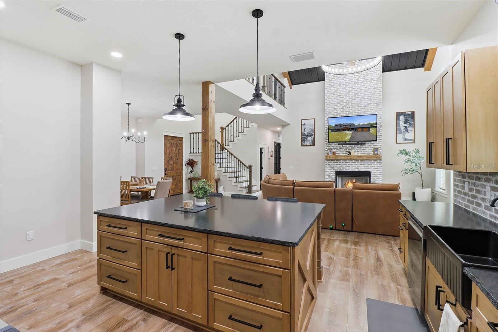 CASONS INGLIS ACRE - Residential