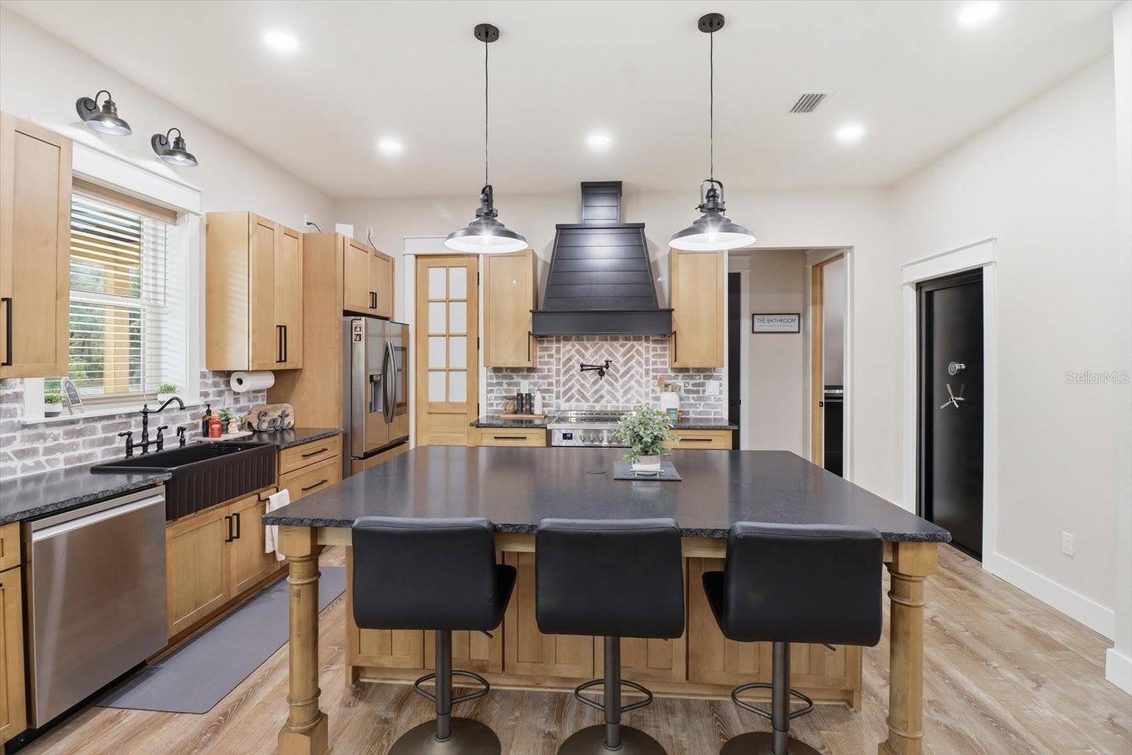 CASONS INGLIS ACRE - Residential