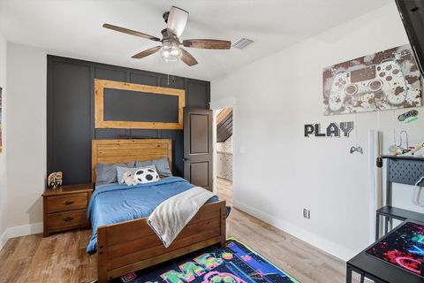 Tiny photo for 330 Highway 40 E, Inglis, FL 34449 (MLS # OM713187)