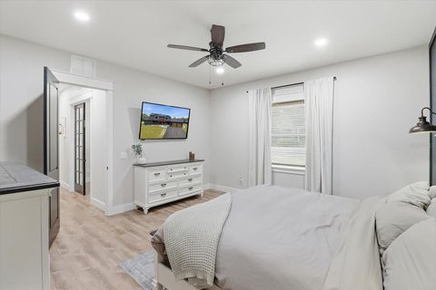 Tiny photo for 330 Highway 40 E, Inglis, FL 34449 (MLS # OM713187)