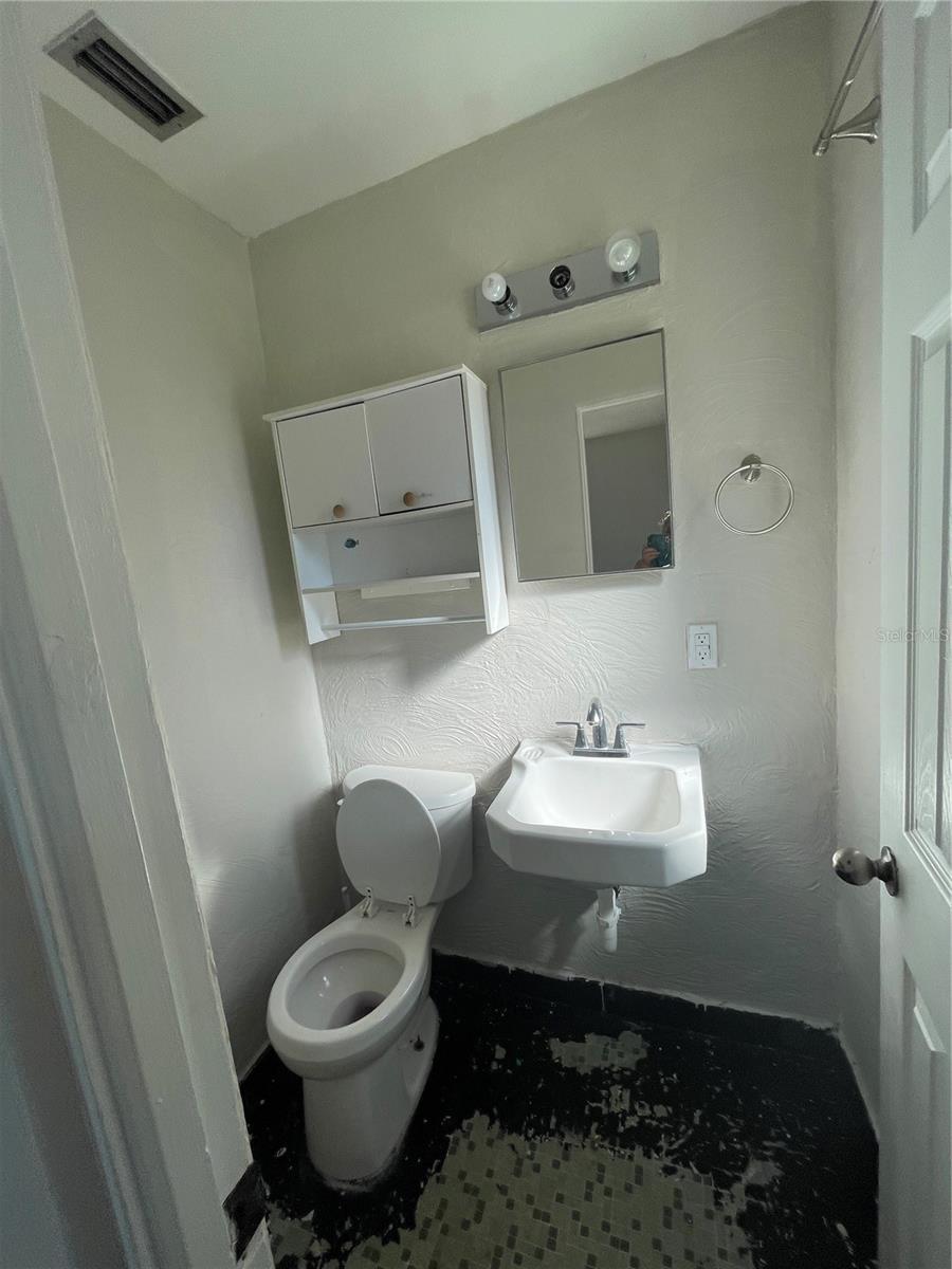 LAKEVIEW FOURTH ADD - Residential