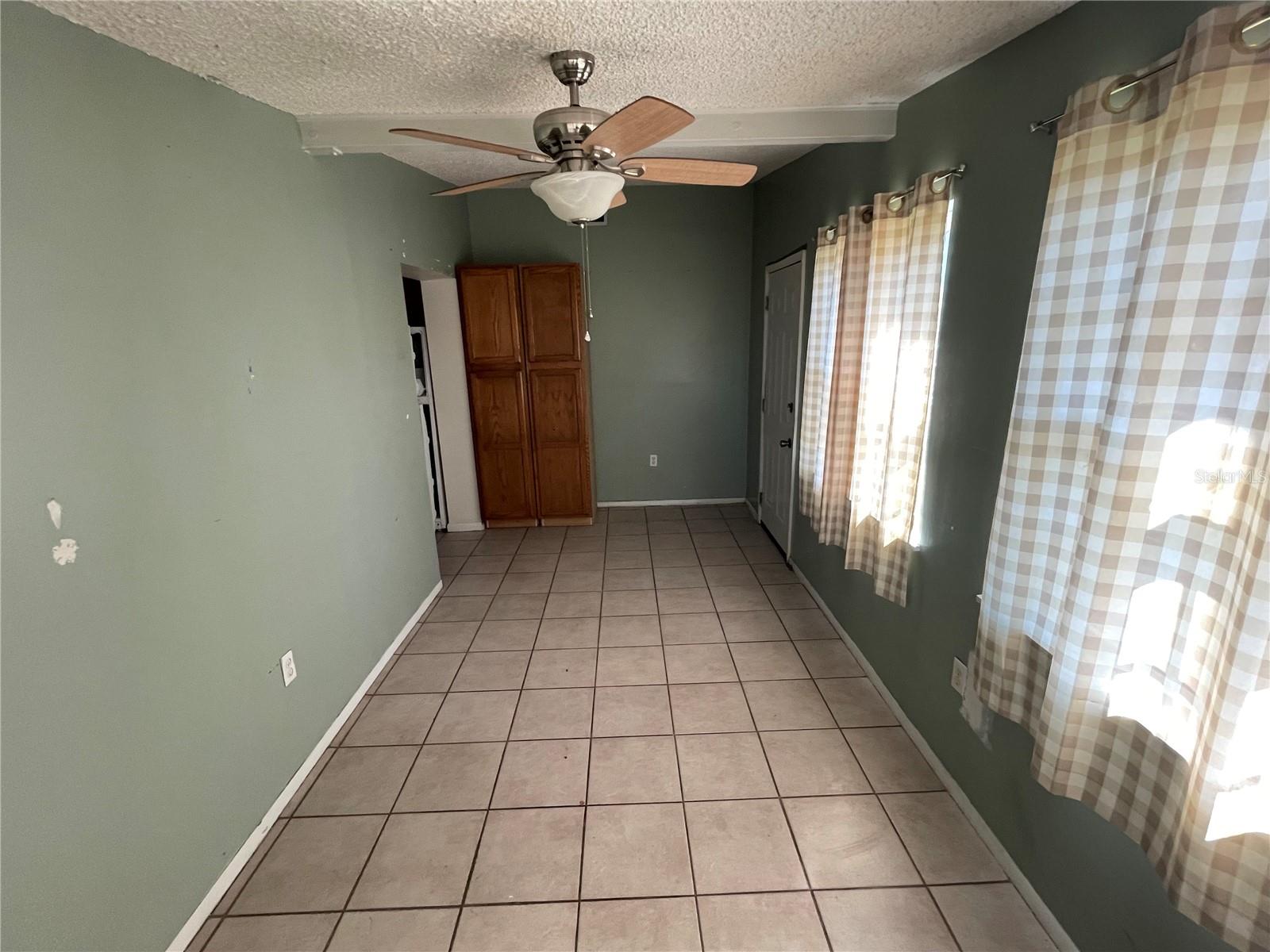 LAKEVIEW FOURTH ADD - Residential