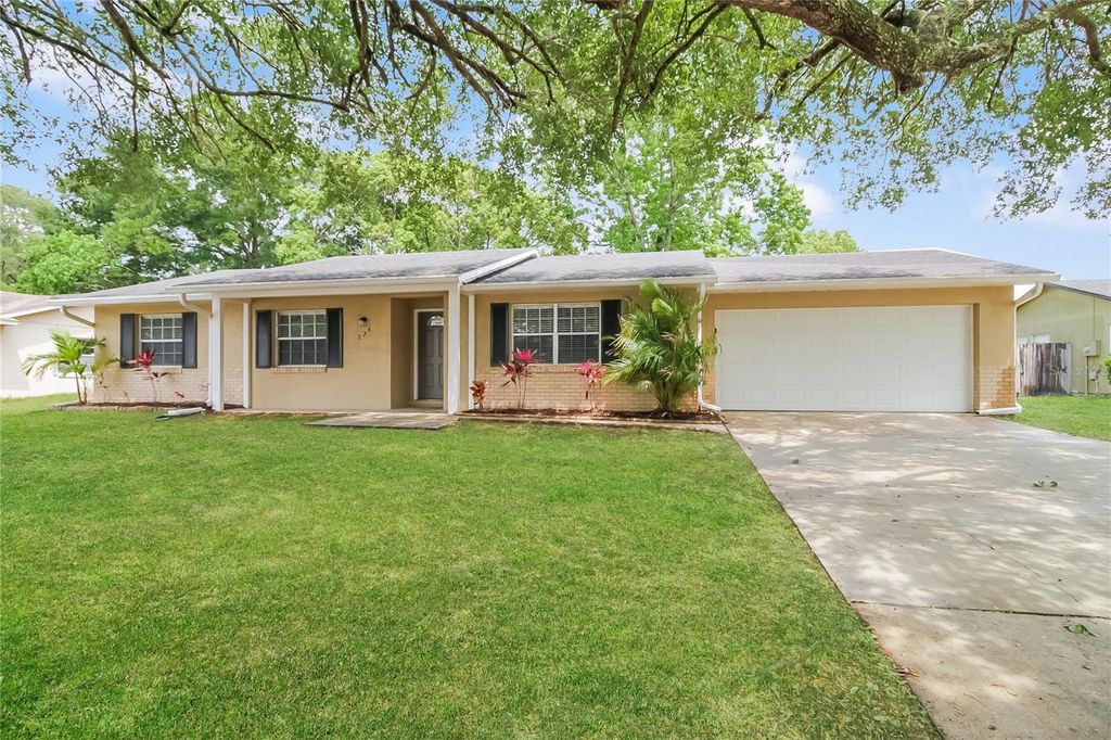 Photo of 124 Sunset Drive, Longwood, FL 32750 (MLS # O6361521)