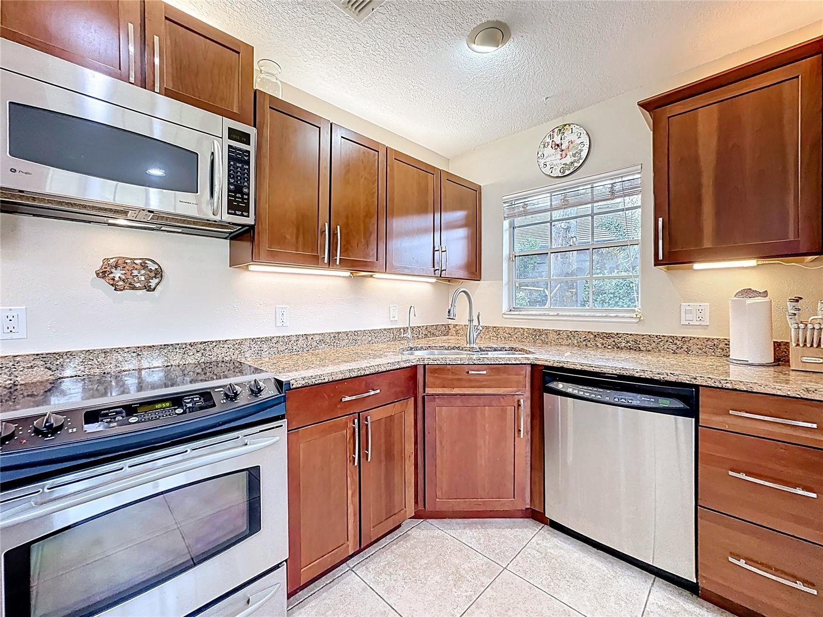 RACQUET CLUB VILLAS AT HEATHROW 1 - Residential