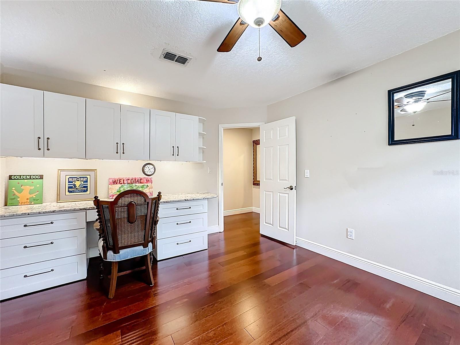 RACQUET CLUB VILLAS AT HEATHROW 1 - Residential