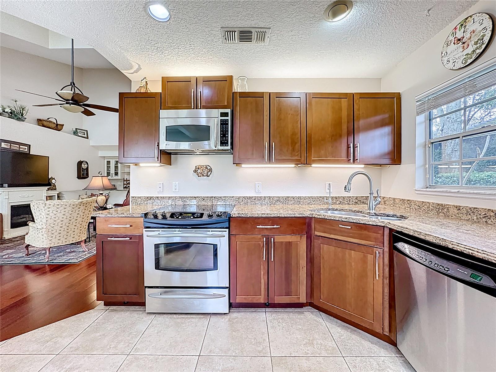 RACQUET CLUB VILLAS AT HEATHROW 1 - Residential