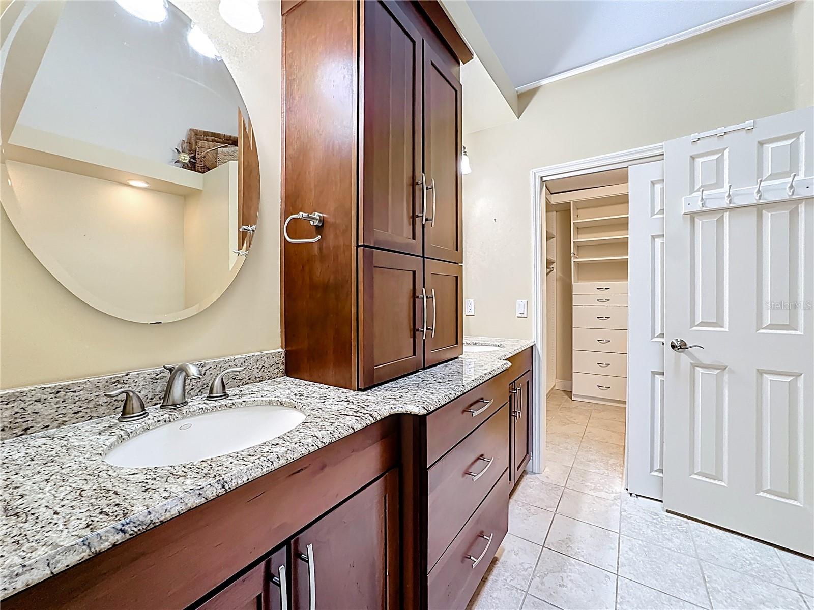 RACQUET CLUB VILLAS AT HEATHROW 1 - Residential