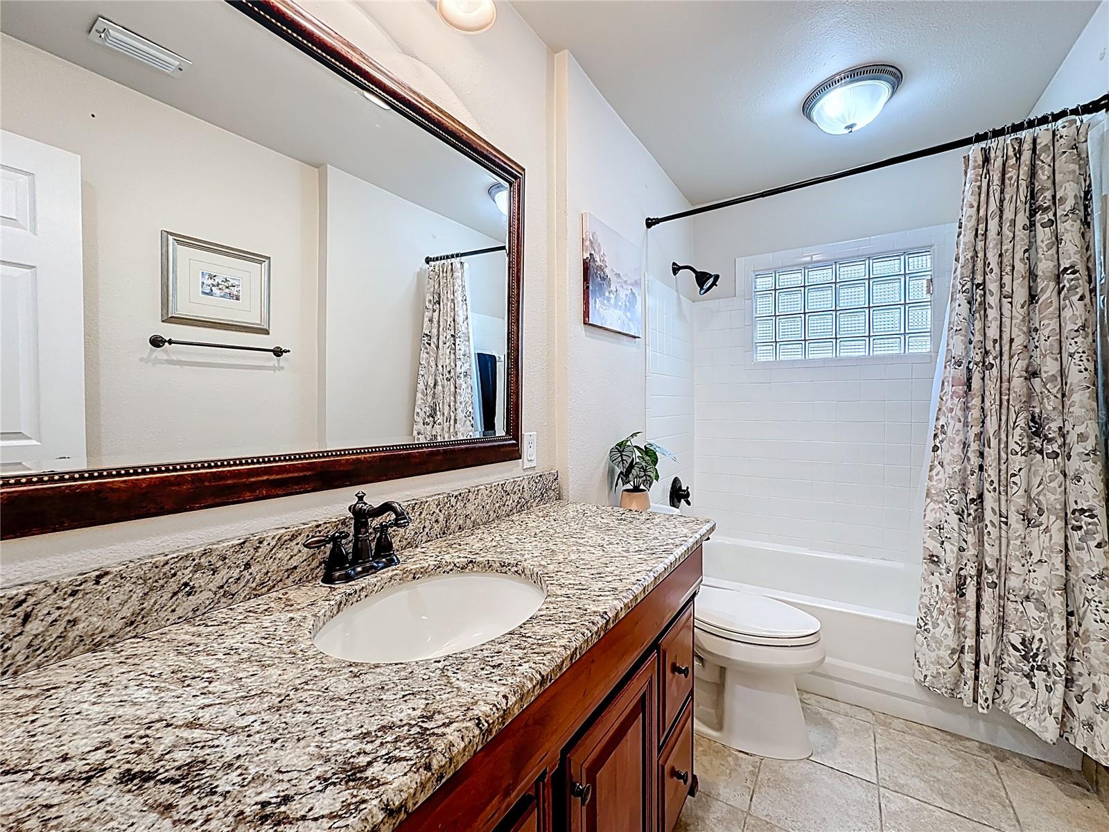 RACQUET CLUB VILLAS AT HEATHROW 1 - Residential