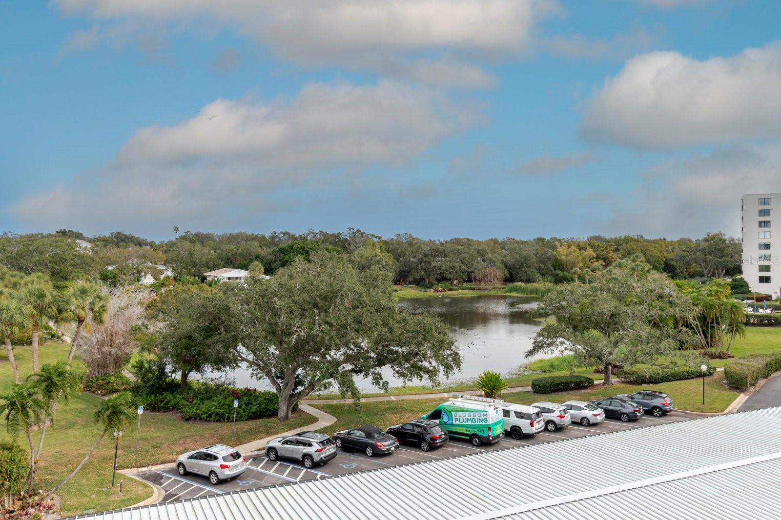 100 OAKMONT LANE 507