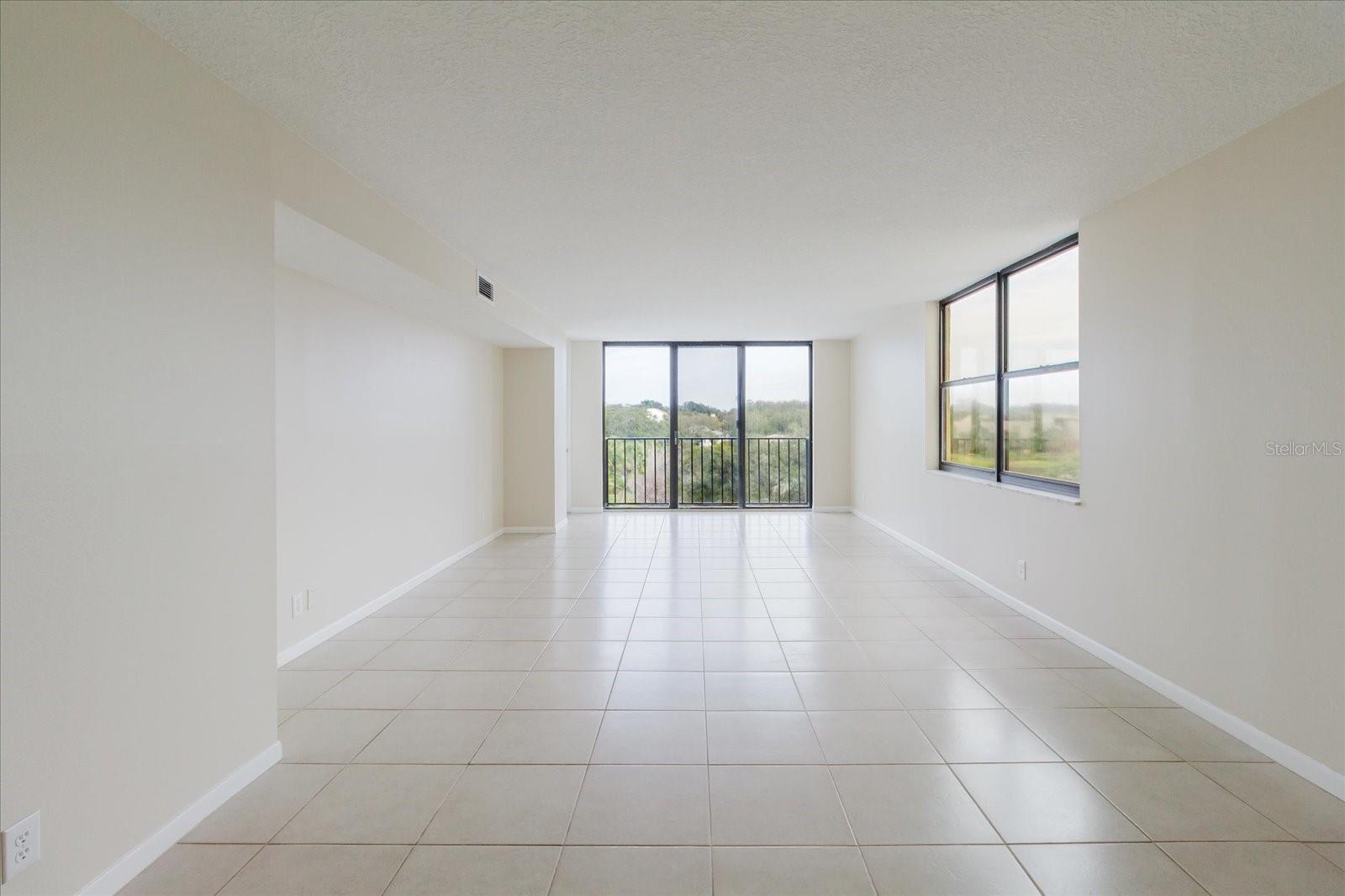 100 OAKMONT LANE 507