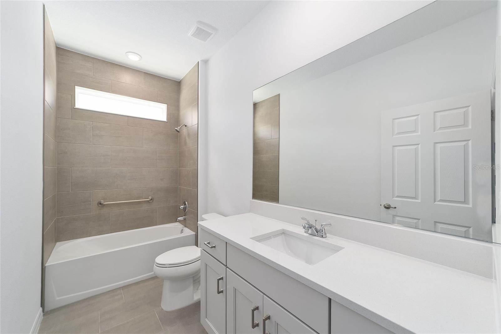 ON TOP OF THE WORLD - Residential