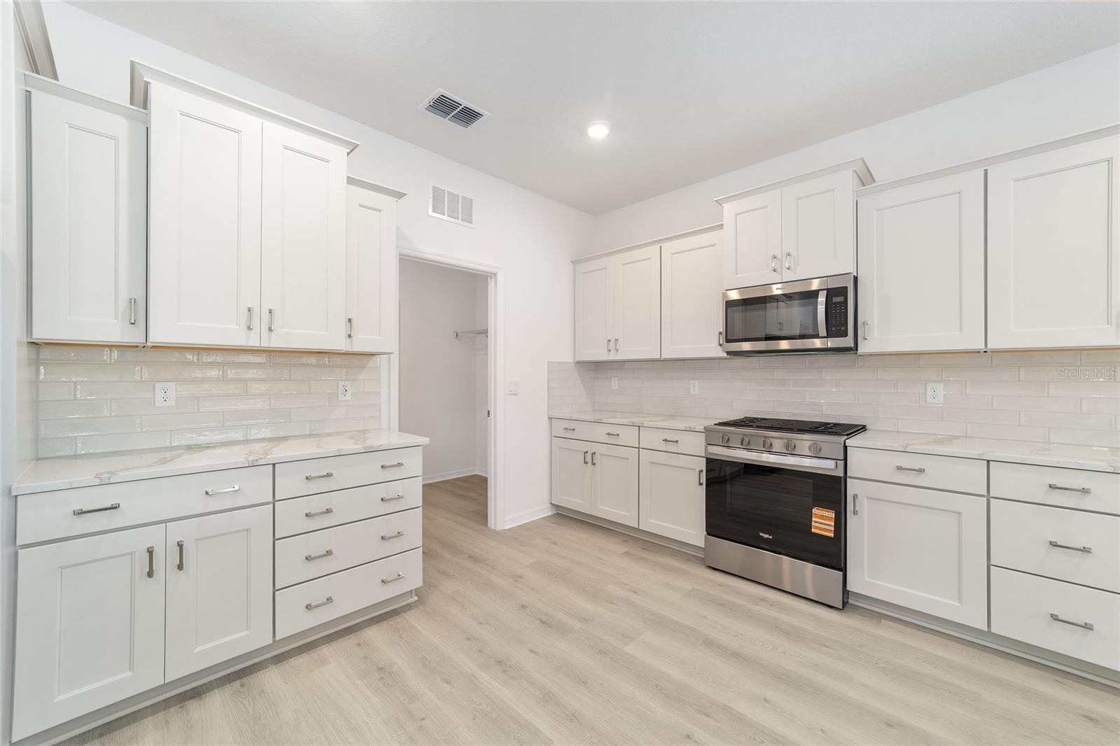 ON TOP OF THE WORLD - Residential