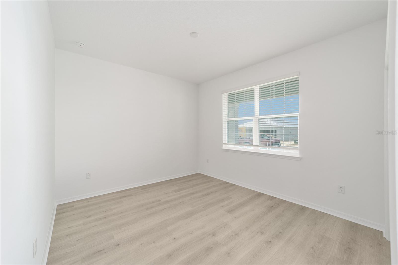 ON TOP OF THE WORLD - Residential