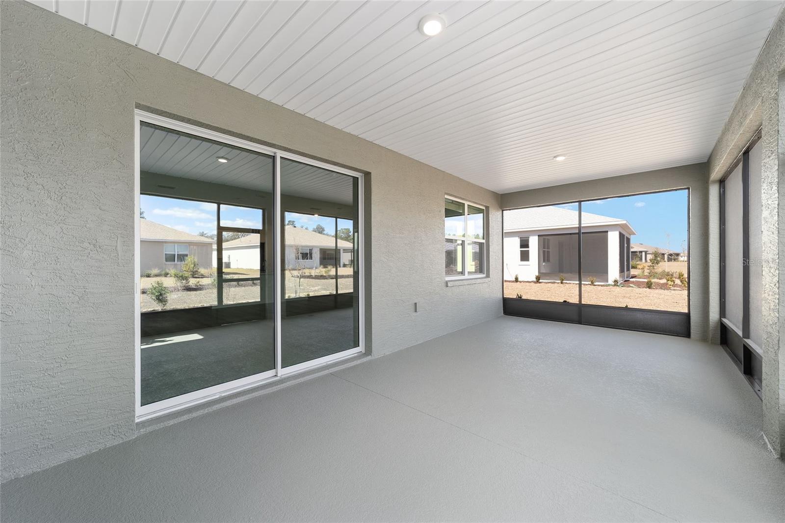 ON TOP OF THE WORLD - Residential