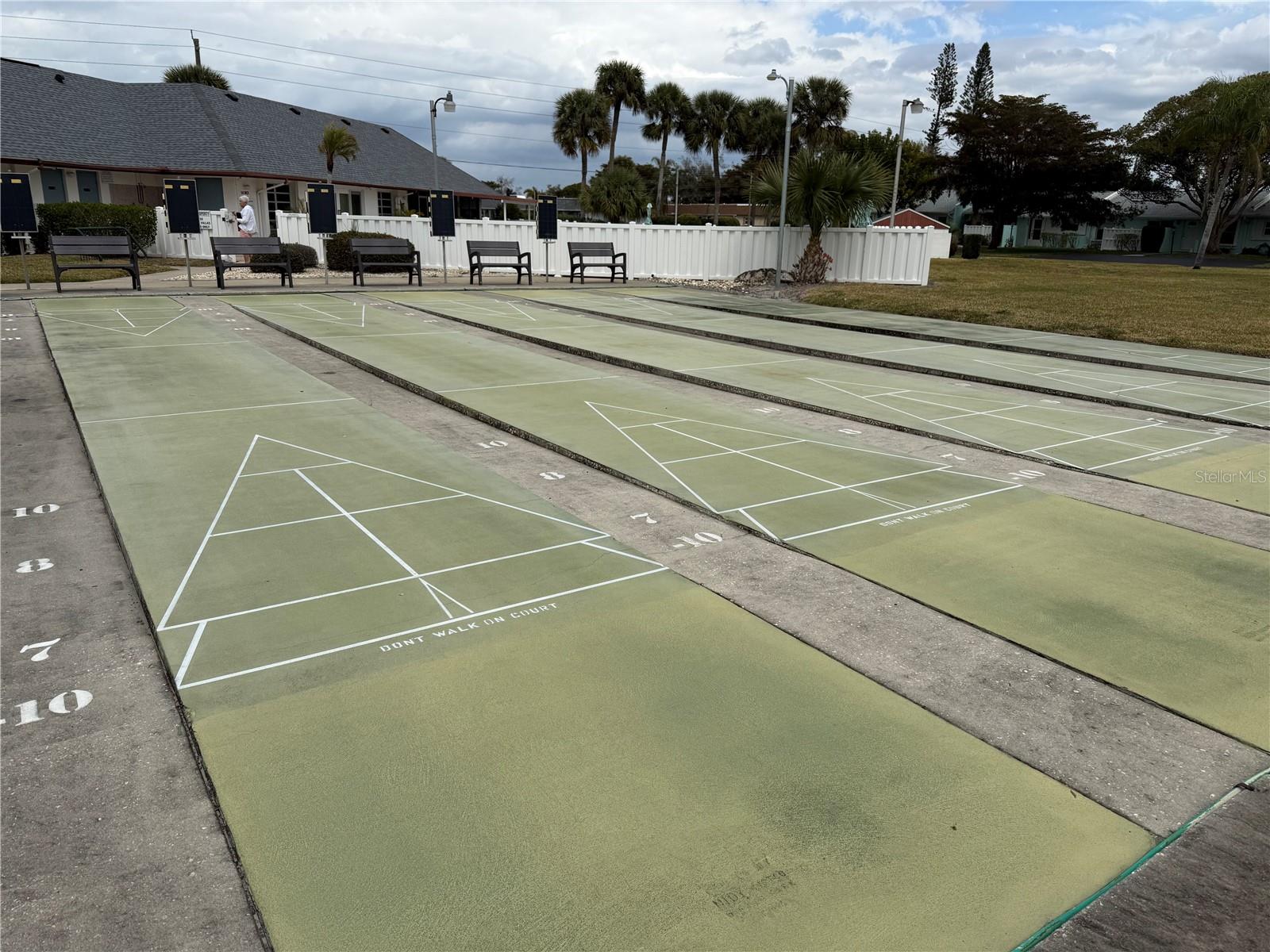 CORTEZ VILLAS CONDO 4 PH B - Residential