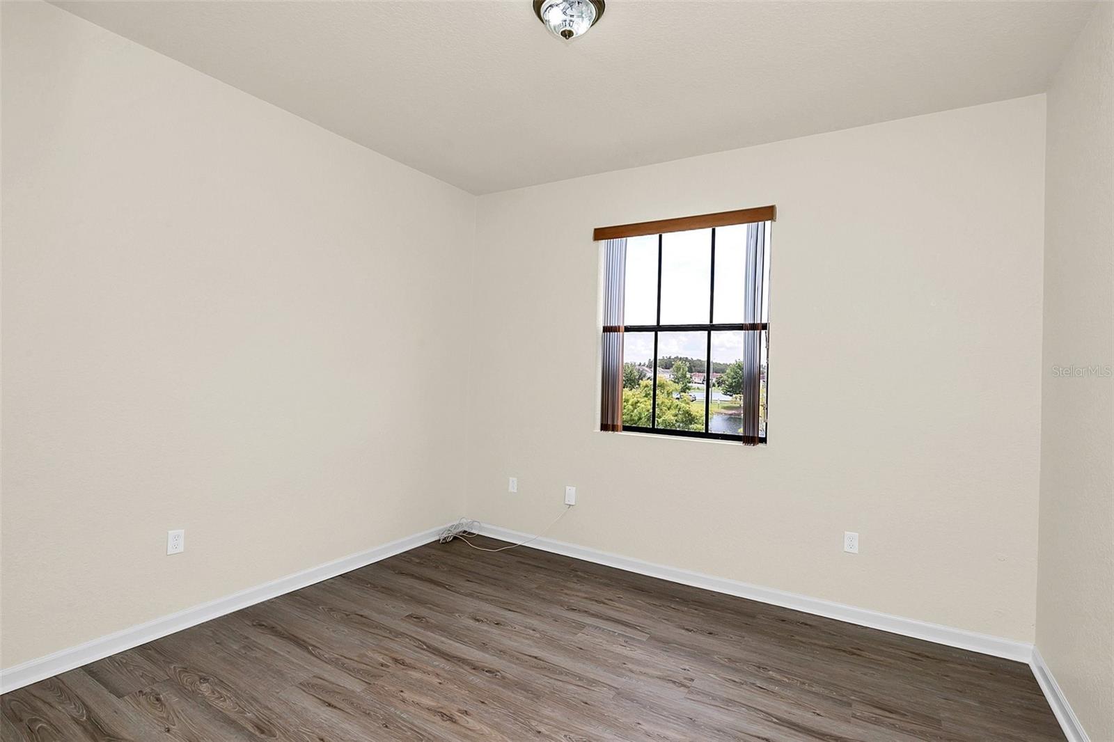 PORTOFINO MDWS - Residential Lease