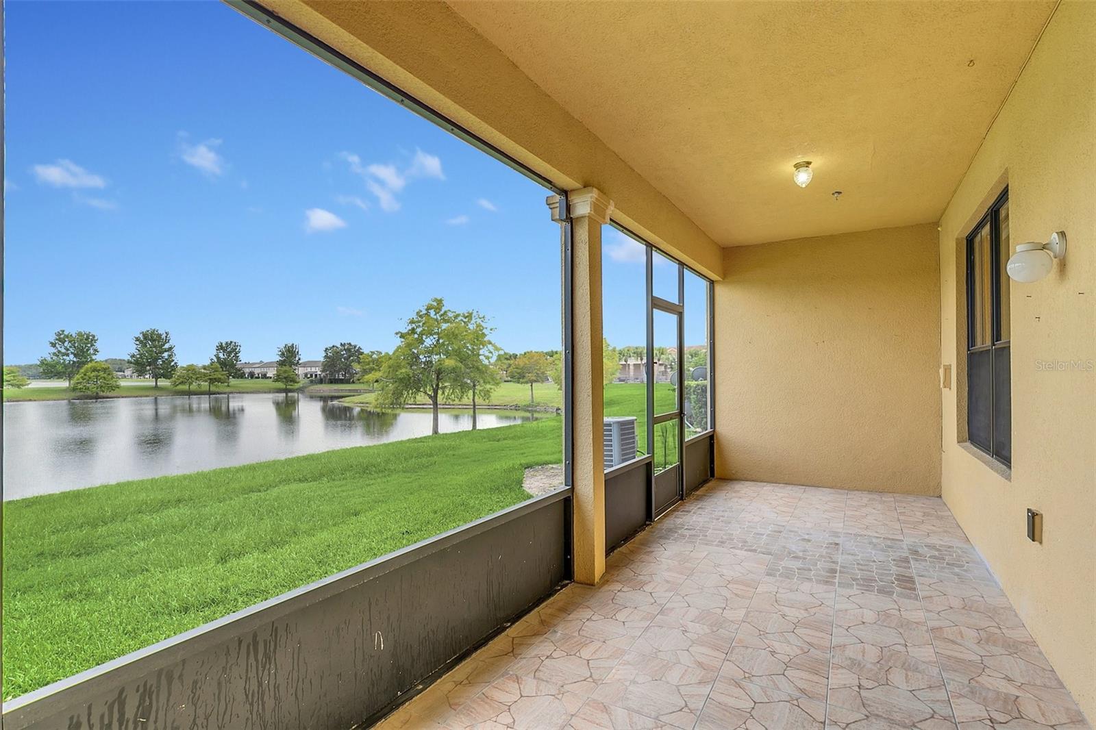 PORTOFINO MDWS - Residential Lease