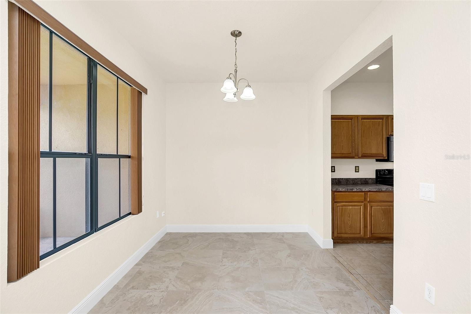 PORTOFINO MDWS - Residential Lease