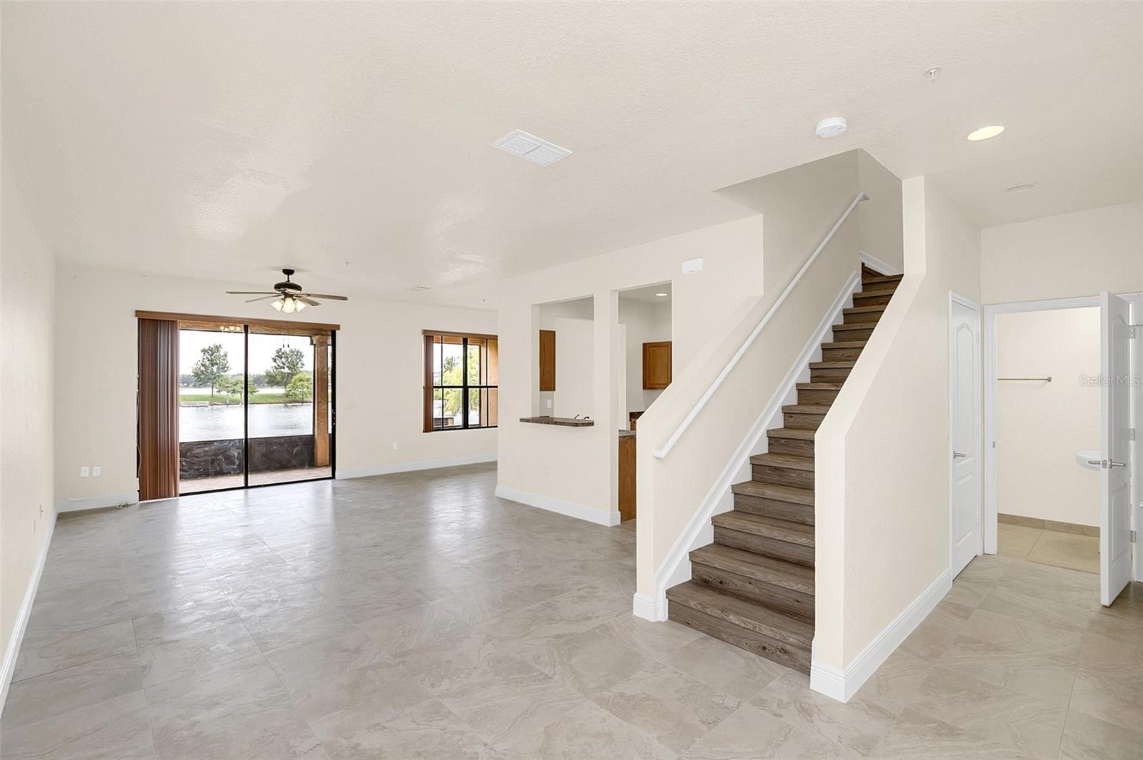 PORTOFINO MDWS - Residential Lease