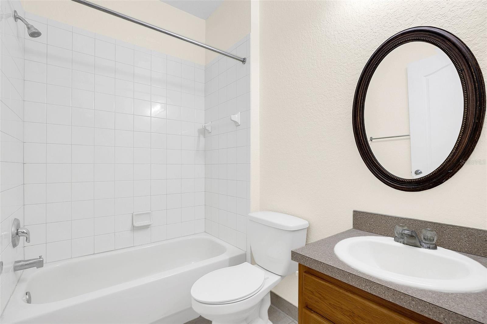 PORTOFINO MDWS - Residential Lease