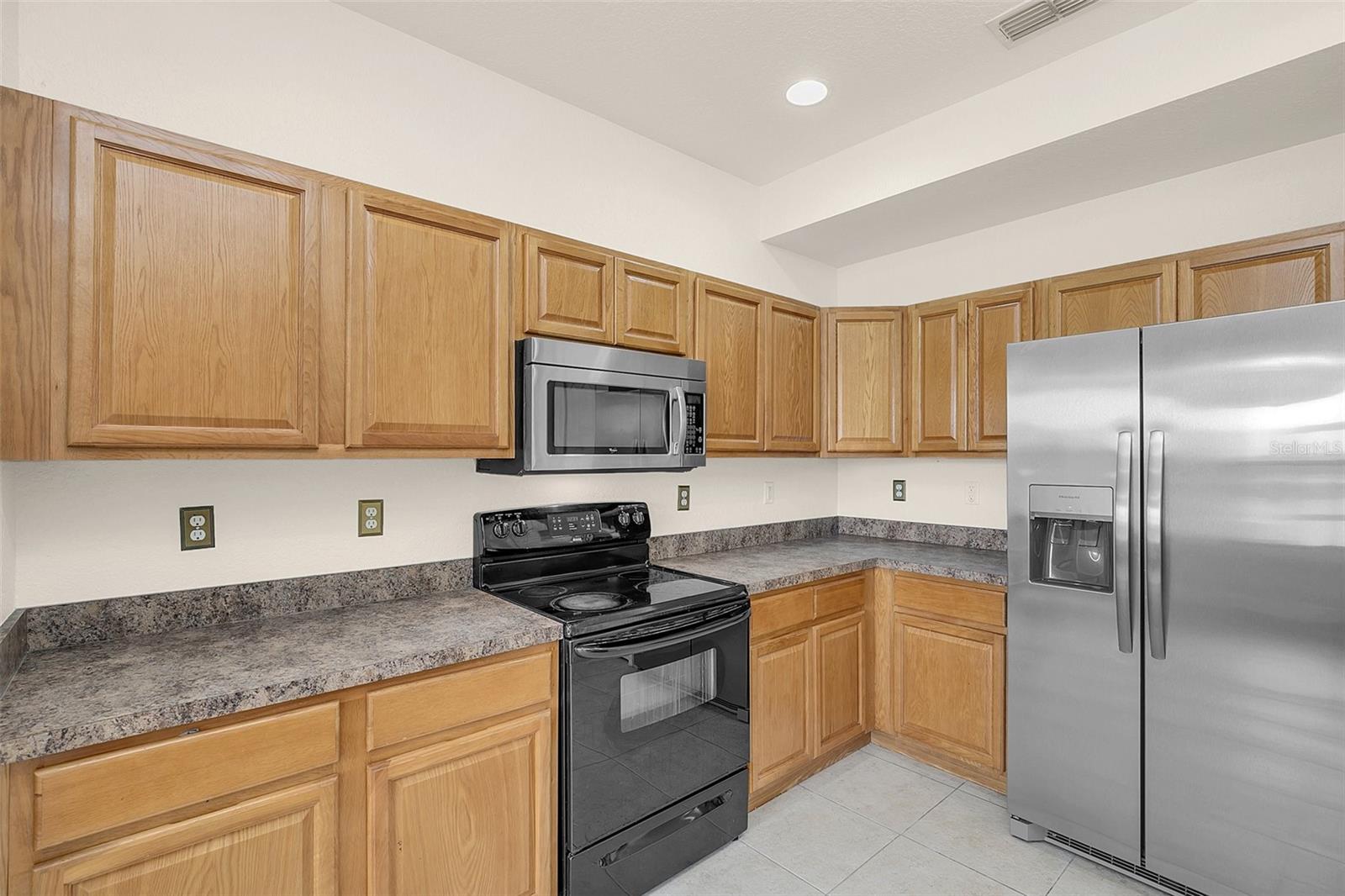 PORTOFINO MDWS - Residential Lease