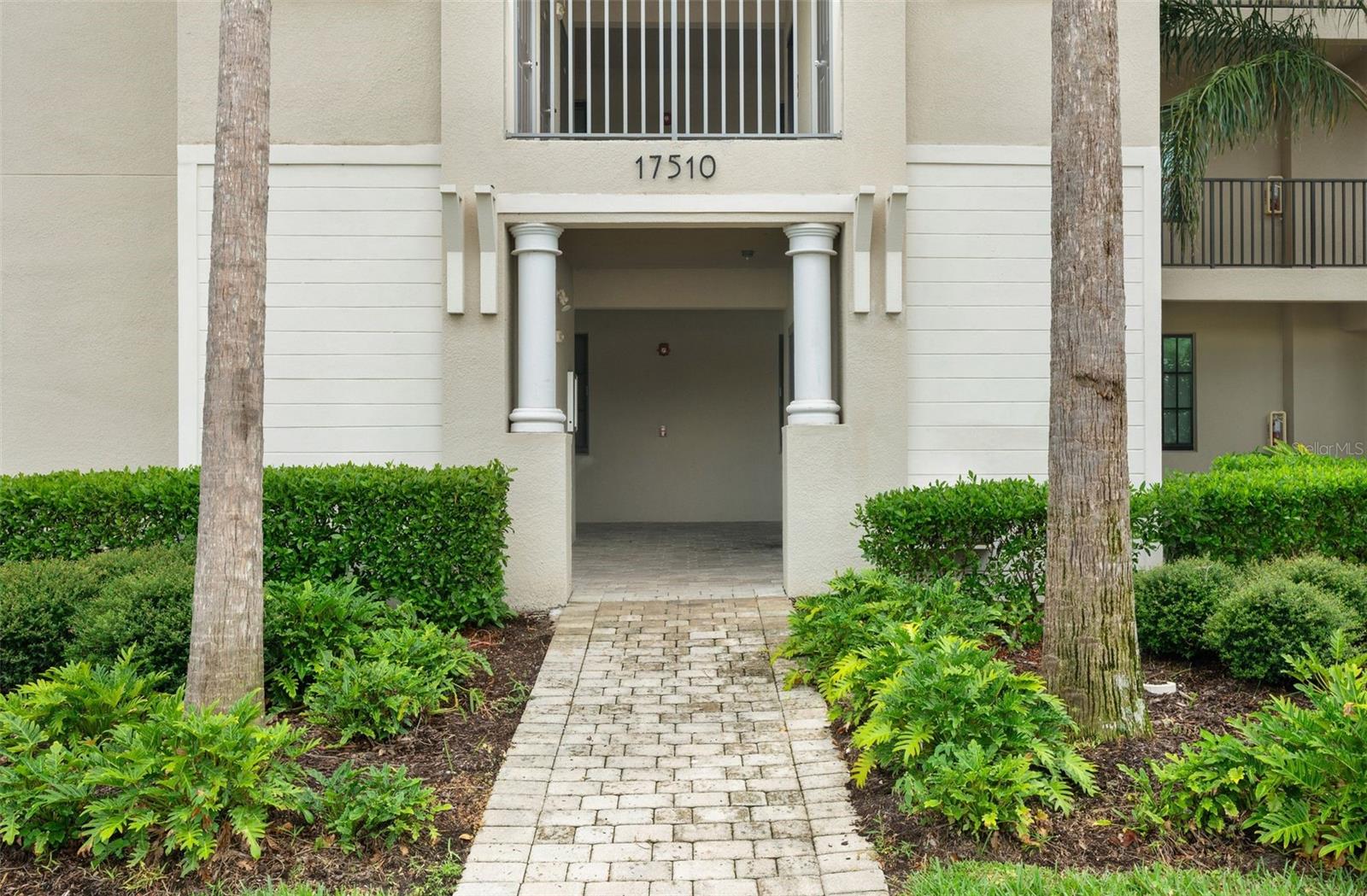 17510 GAWTHROP DRIVE 302