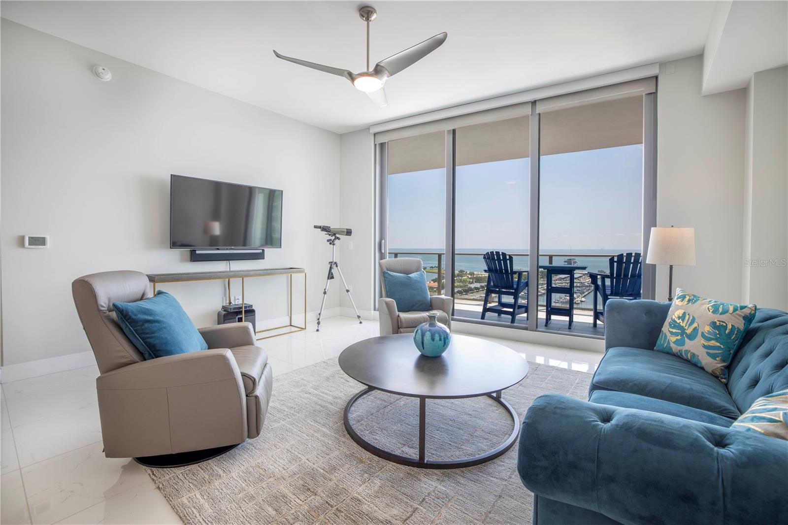 100 1ST AVENUE N 1804