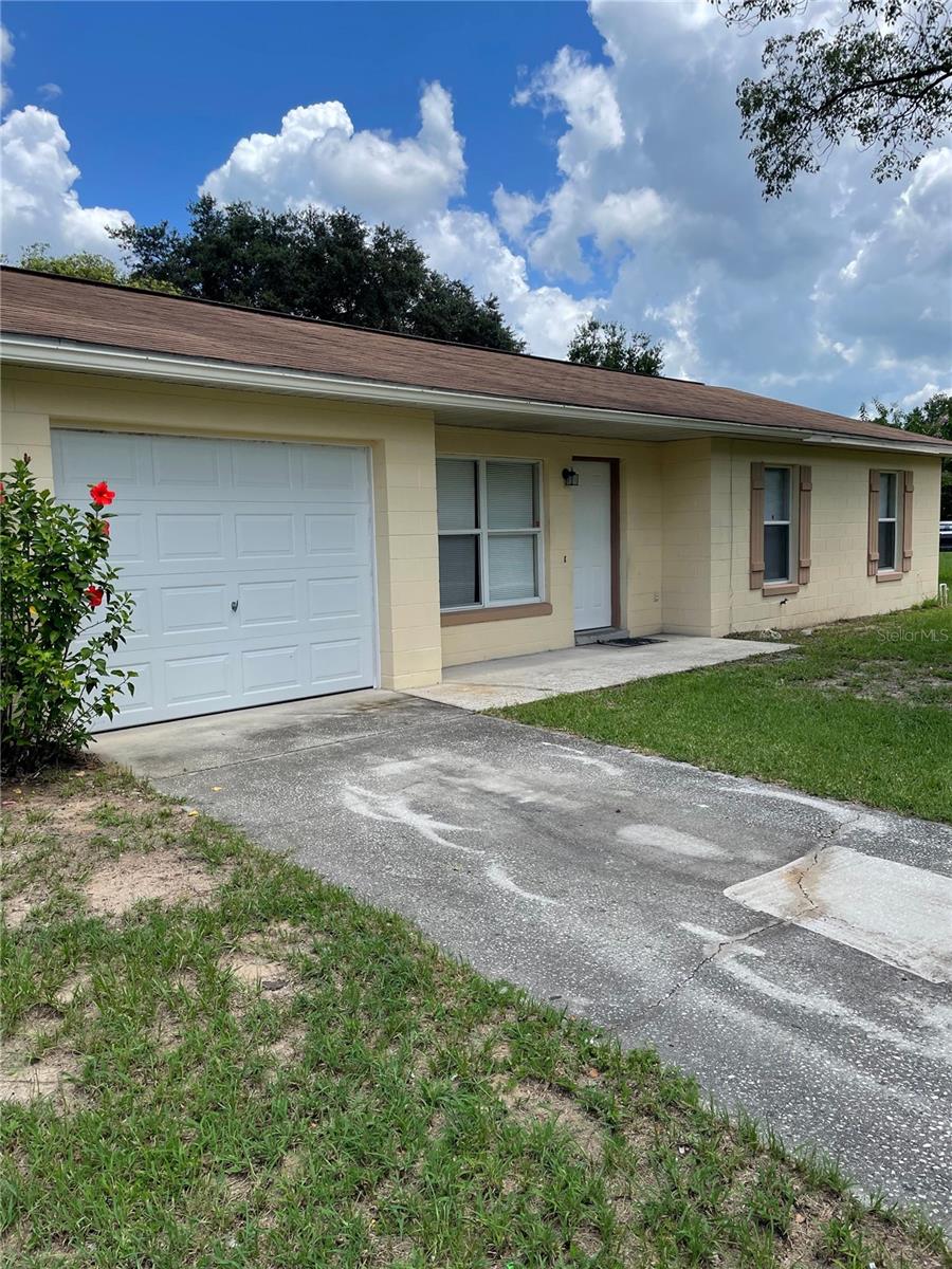 EUSTIS LAKE JOANNA HEIGHTS - Residential Lease