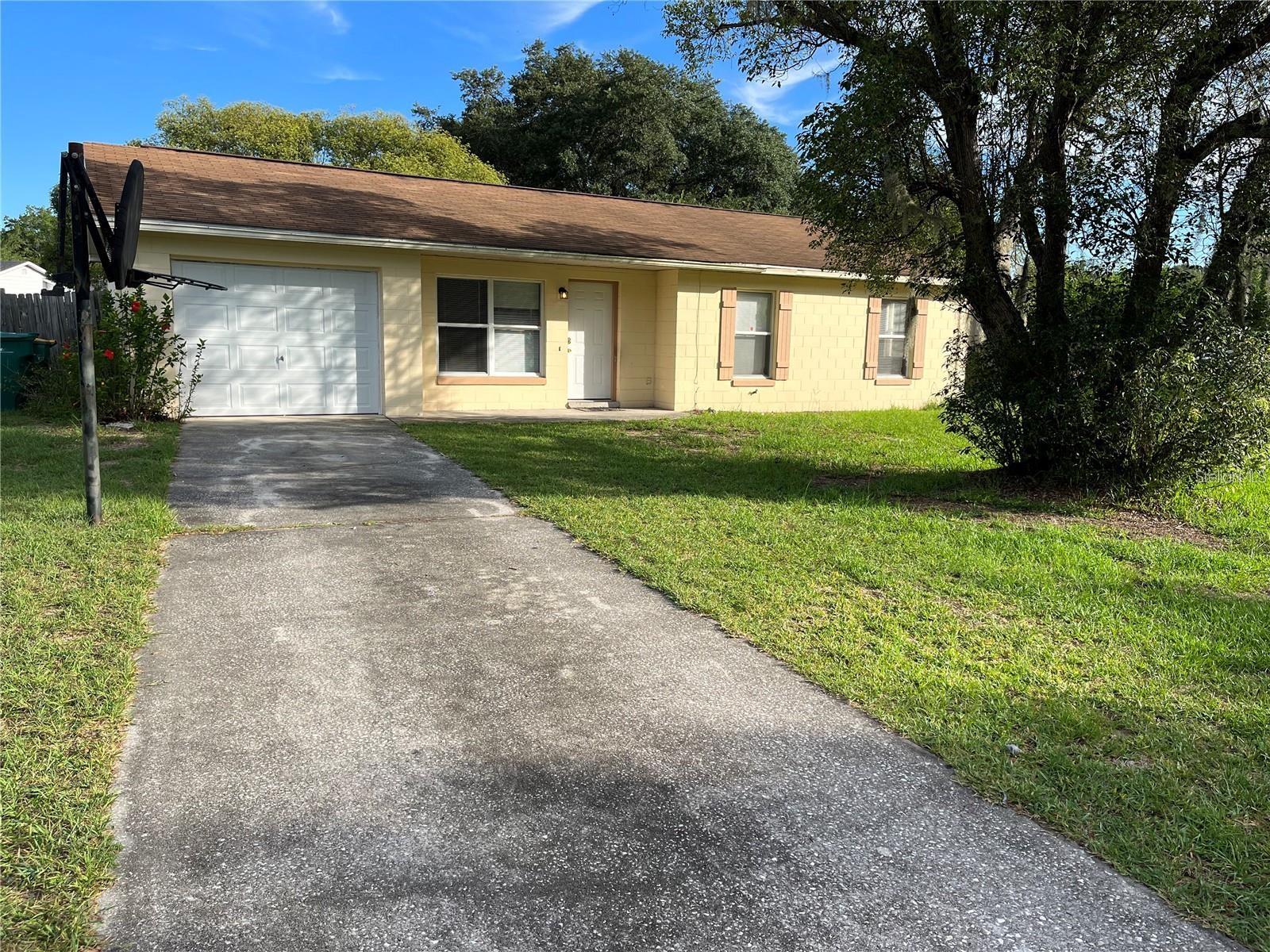 EUSTIS LAKE JOANNA HEIGHTS - Residential Lease