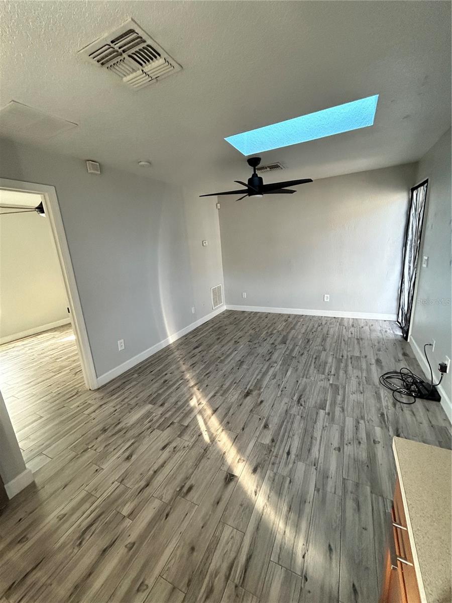 AVALON PARK SOUTH PH 03 - Residential Lease