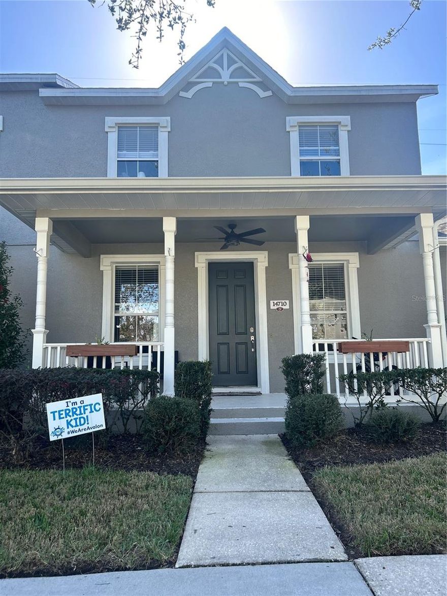 A lovely one-bedroom, one-bathroom open floor design with stainless steel appliances with plank laminate flooring throughout Approx. 500 sq.ft. The space is filled with natural lighting through the skylight. The monthly rent includes-water, electric, internet and the communities' amenities.   This apartment is minutes from Waterford Lakes Mall and major roads, including SR 50 and 408.  As well as being conveniently located near Orlando Airport and UCF.  
The community offers many amenities, including parks, a pool, a clubhouse, tennis courts, and much more!